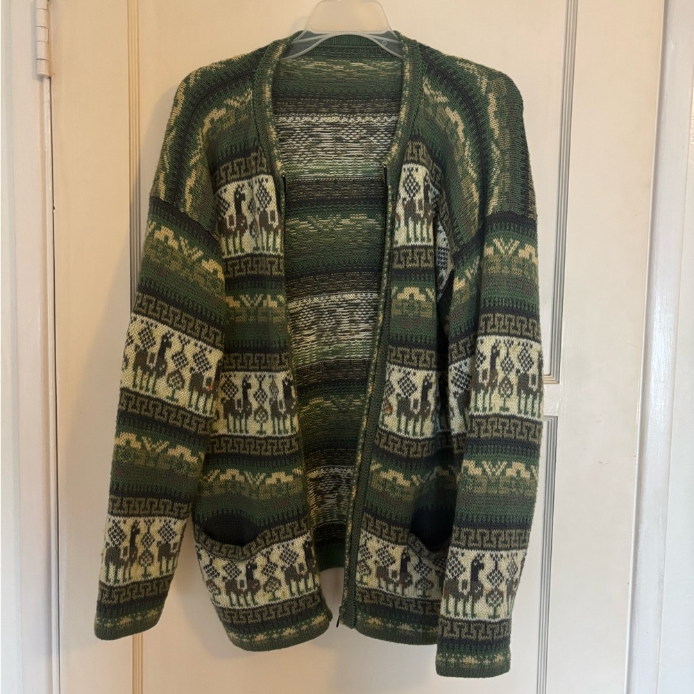 Green Alpaca-Pattern Knit Cardigan - Picture 2 of 5